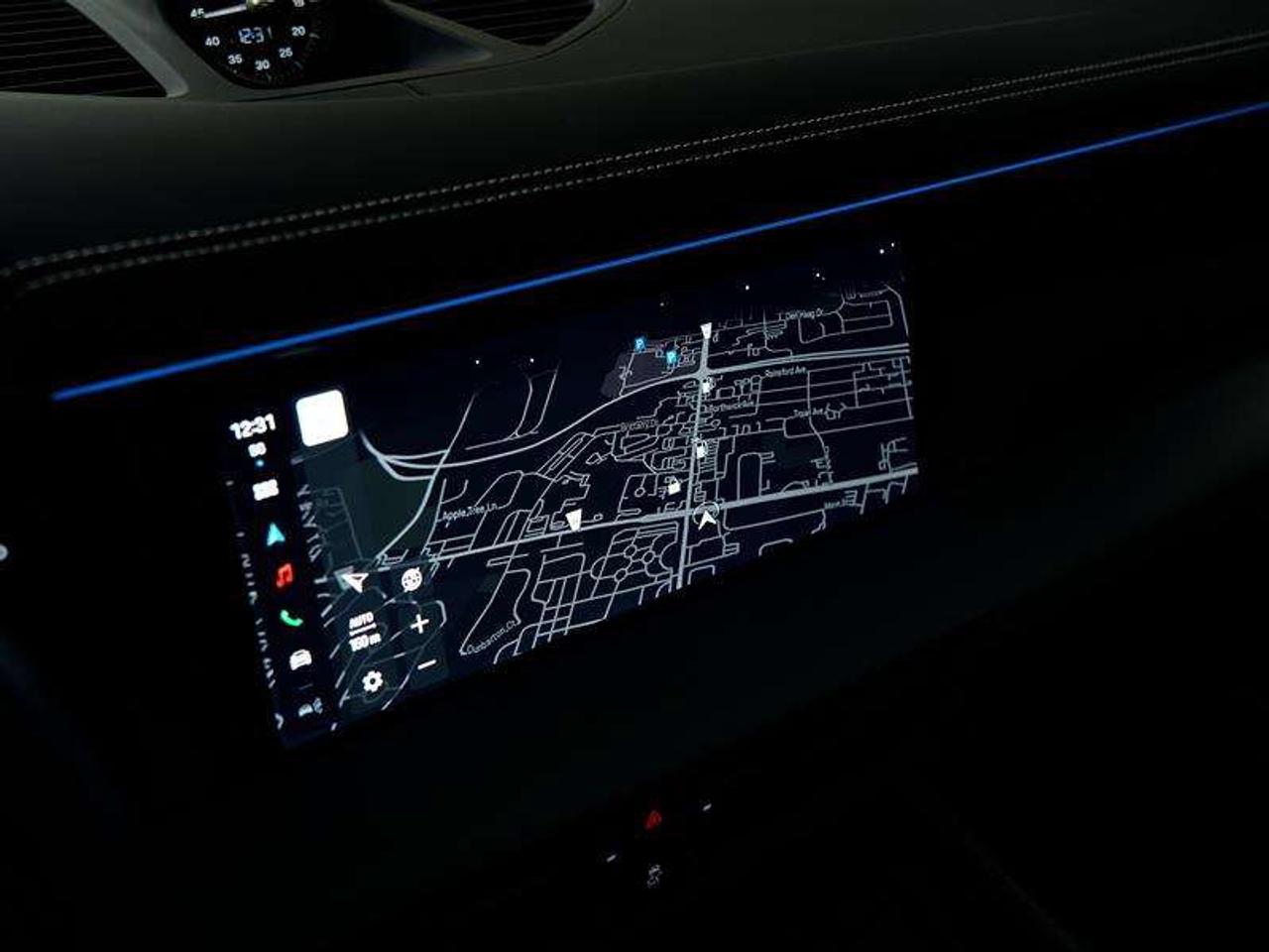 2025 Porsche Macan Electric 4S AWD Photo