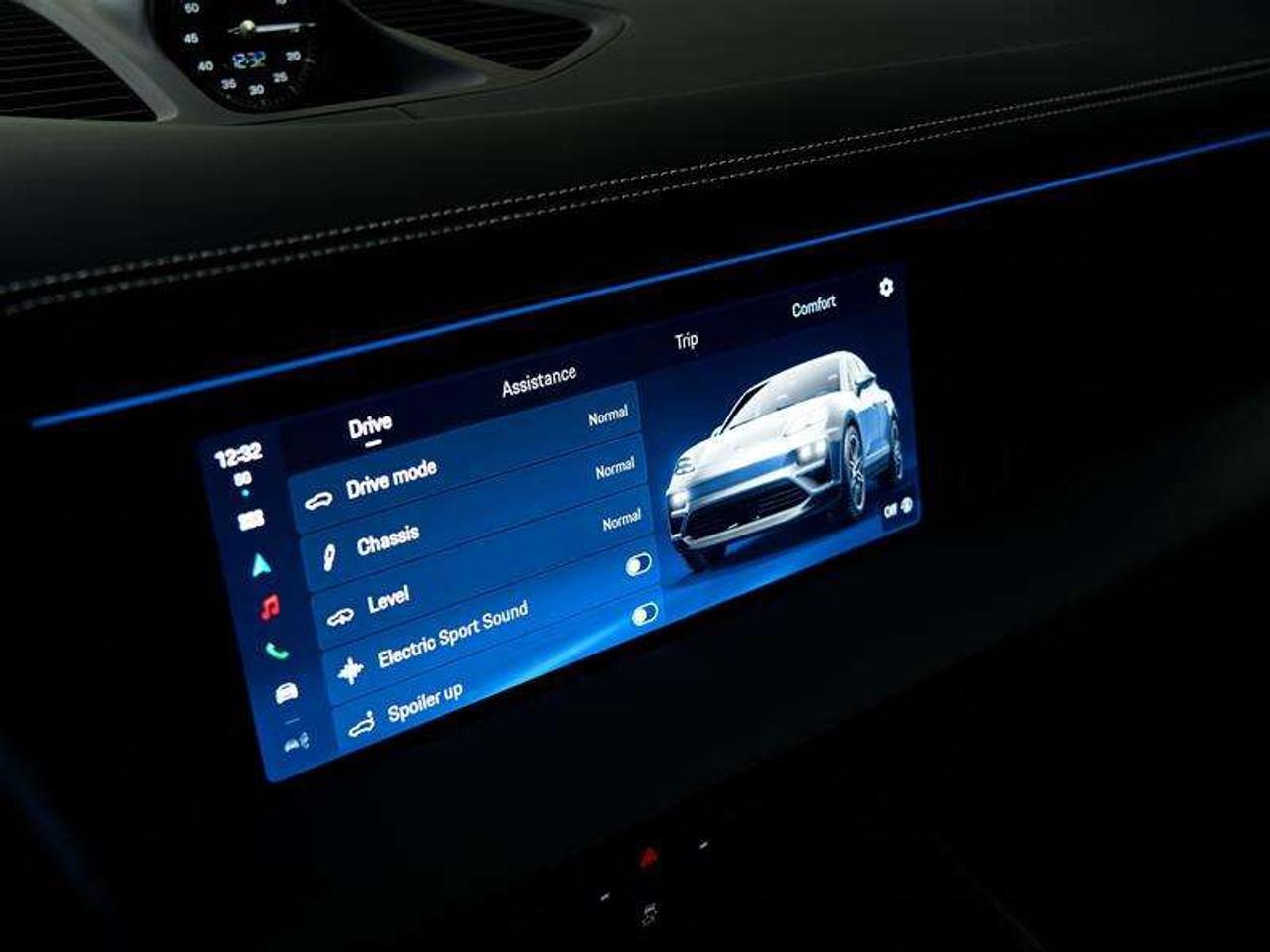 2025 Porsche Macan Electric 4S AWD Photo