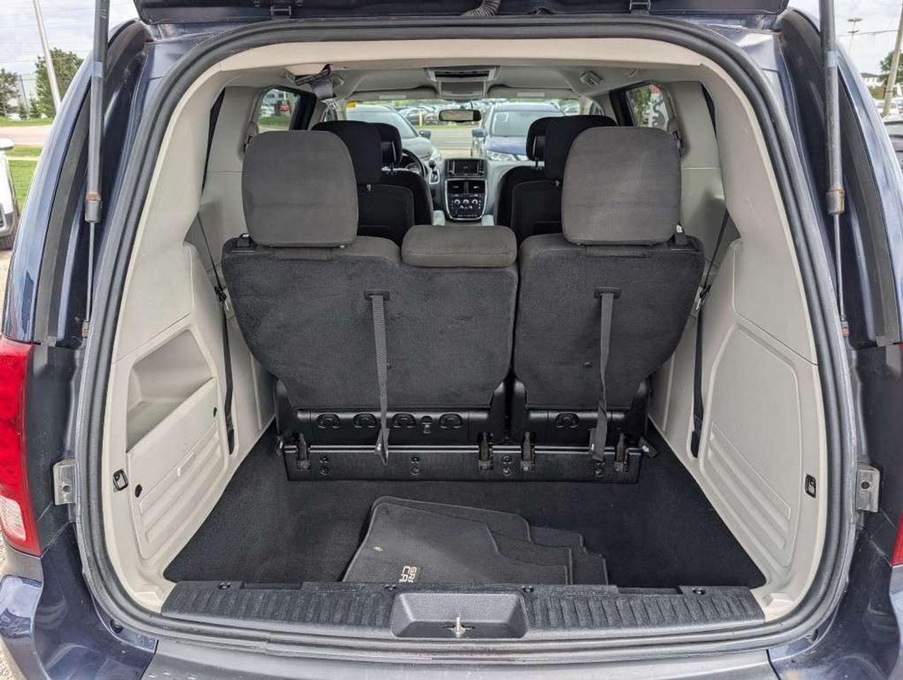 2015 Dodge Grand Caravan SXT   DVD   CAMERA Photo