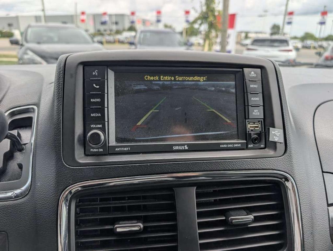 2015 Dodge Grand Caravan SXT   DVD   CAMERA Photo