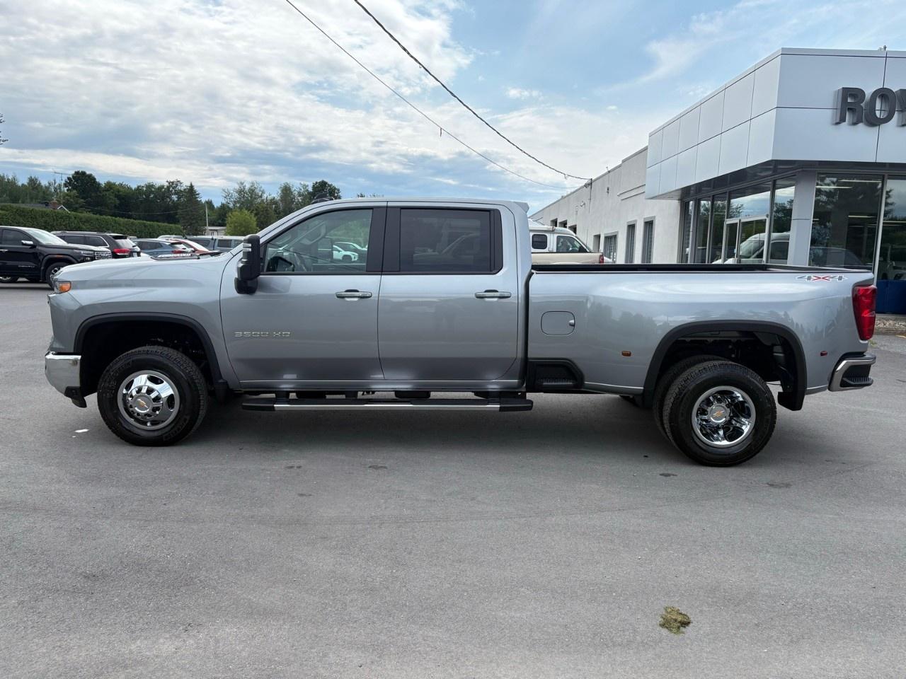 2026 Chevrolet Silverado 3500HD 4WD Crew Cab Long Box LT Photo