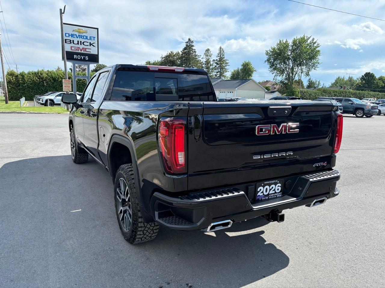 2026 GMC Sierra 1500 Crew Cab Standard Box 4-Wheel Drive AT4 Photo