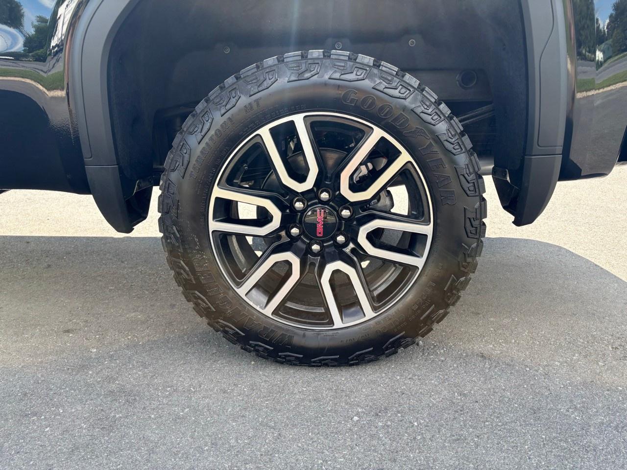 2026 GMC Sierra 1500 Crew Cab Standard Box 4-Wheel Drive AT4 Photo