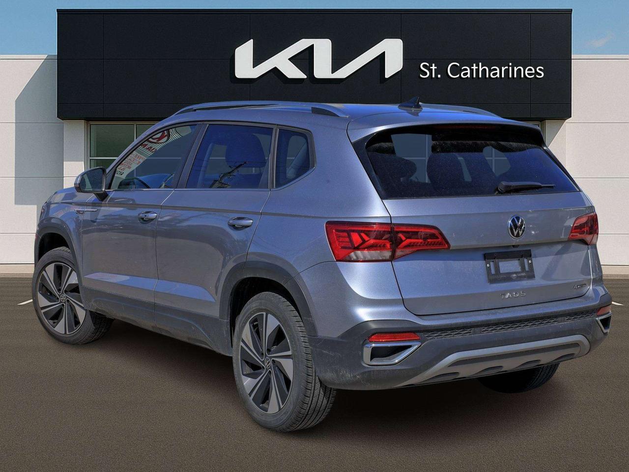 2024 Volkswagen Taos Comfortline 4MOTION   Climate Ctrl   Push Start Photo