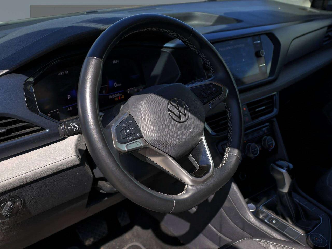 2024 Volkswagen Taos Comfortline 4MOTION   Climate Ctrl   Push Start Photo