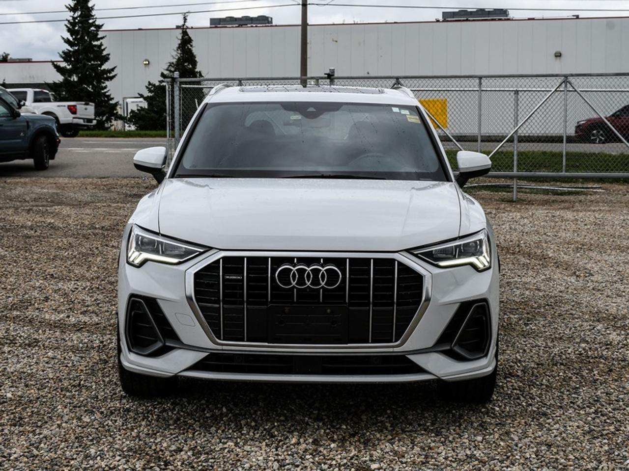 2019 Audi Q3 Technik 45 TFSI quattro   Leather   Roof   Navi   Alloys Photo
