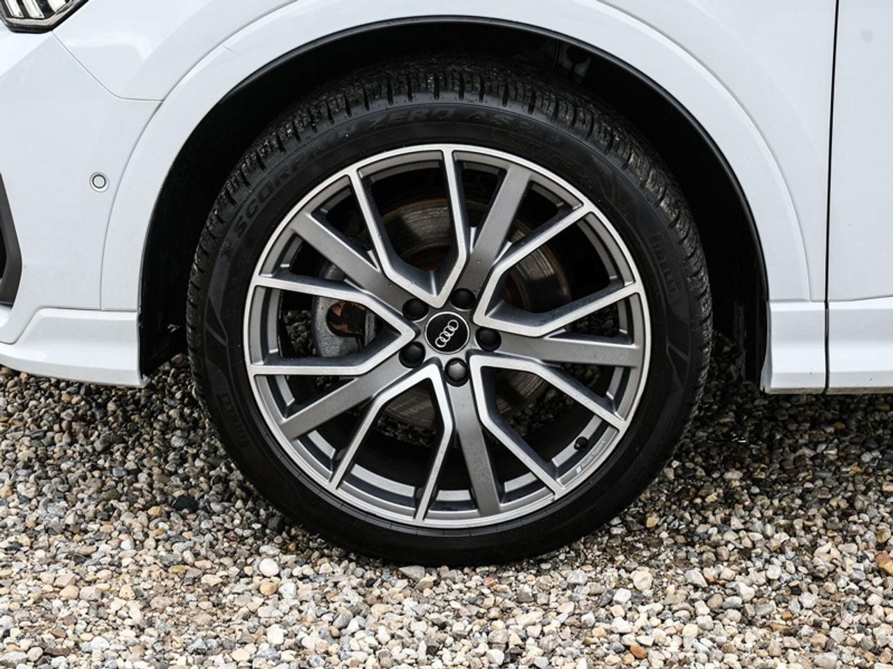 2019 Audi Q3 Technik 45 TFSI quattro   Leather   Roof   Navi   Alloys Photo
