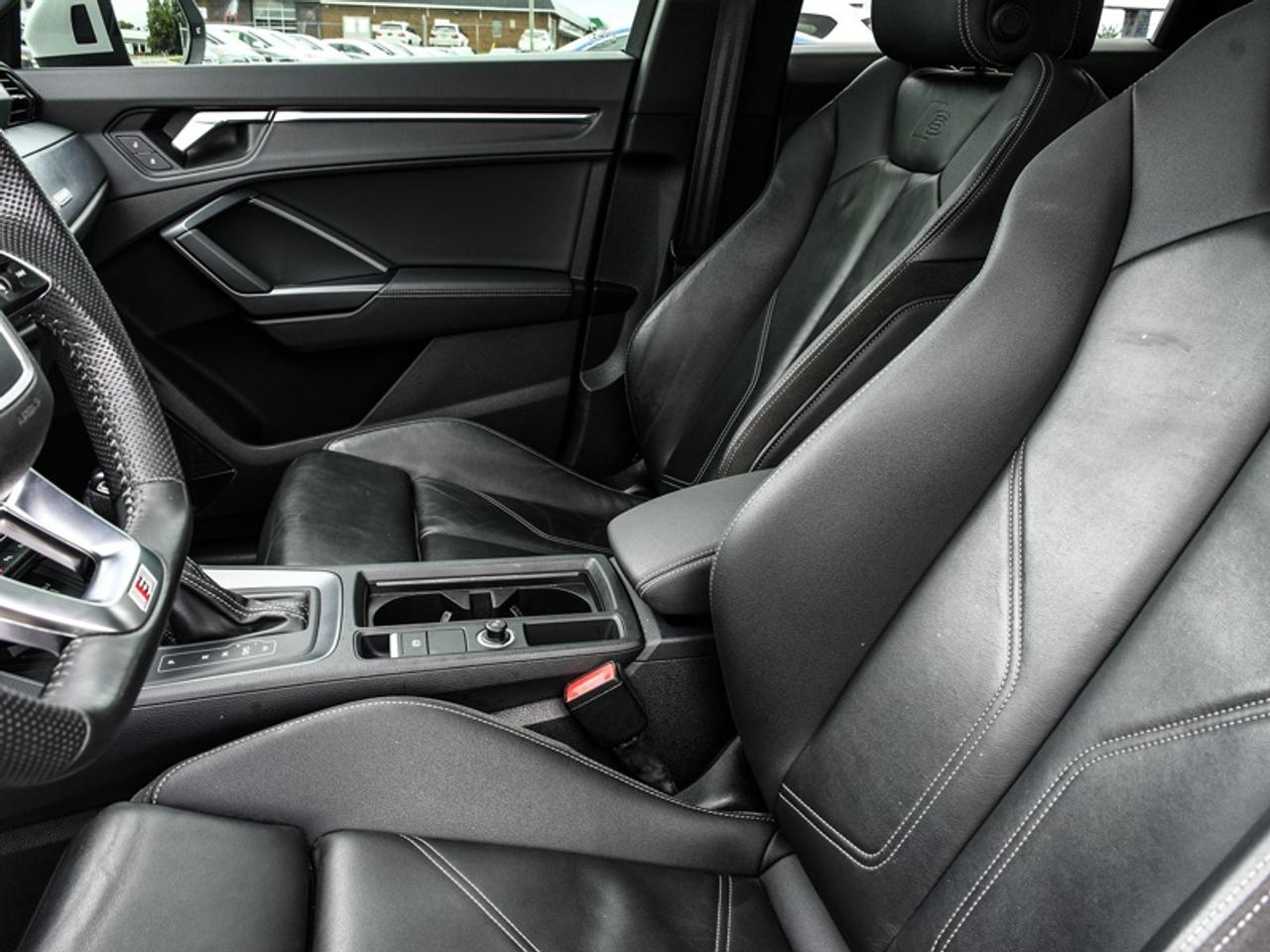 2019 Audi Q3 Technik 45 TFSI quattro   Leather   Roof   Navi   Alloys Photo