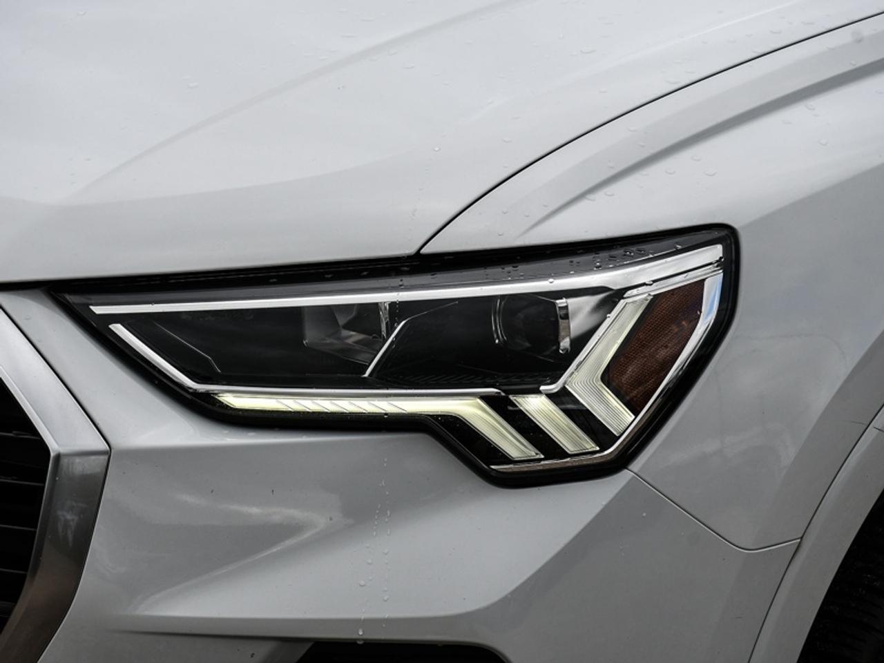 2019 Audi Q3 Technik 45 TFSI quattro   Leather   Roof   Navi   Alloys Photo