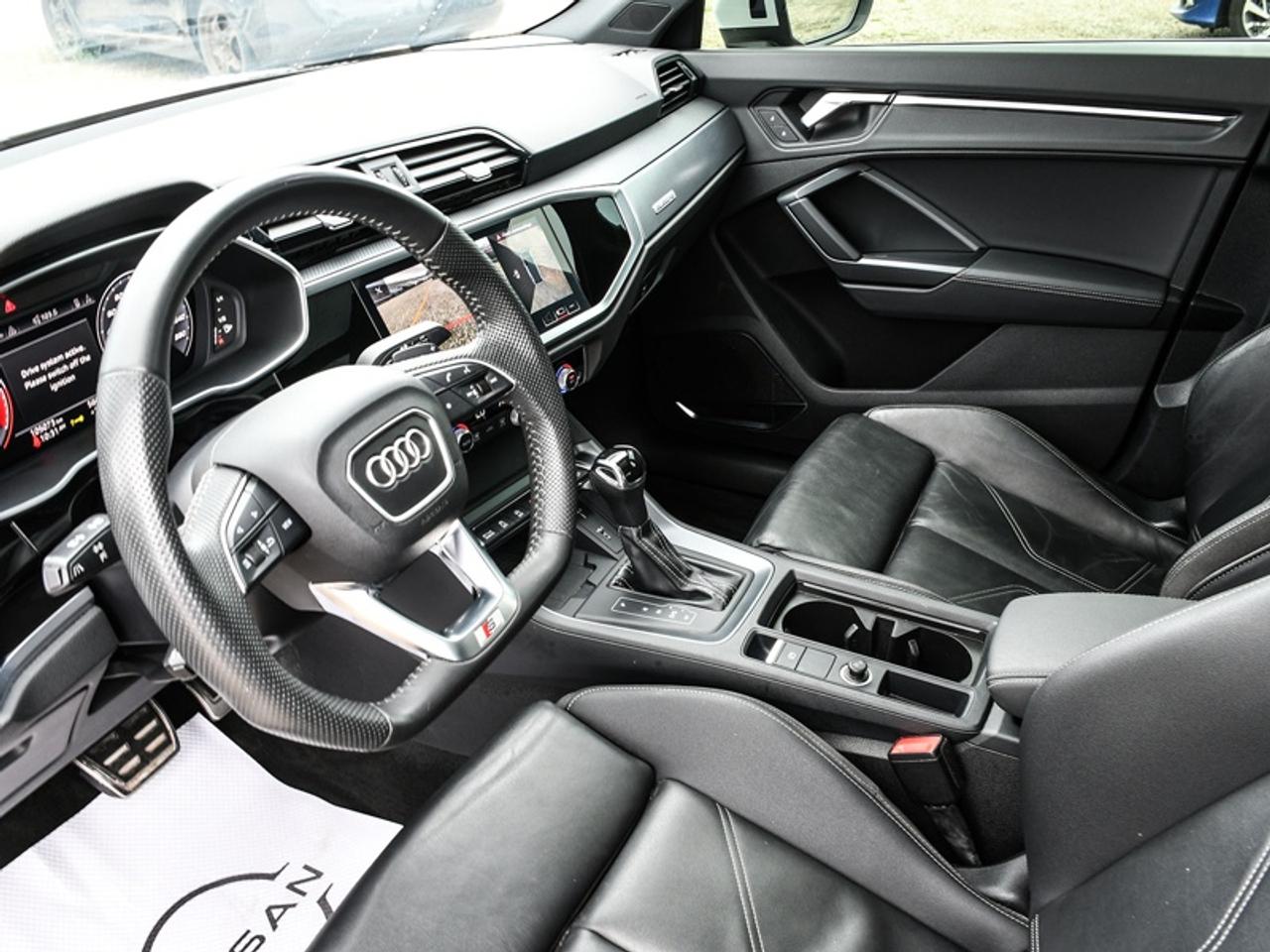 2019 Audi Q3 Technik 45 TFSI quattro   Leather   Roof   Navi   Alloys Photo