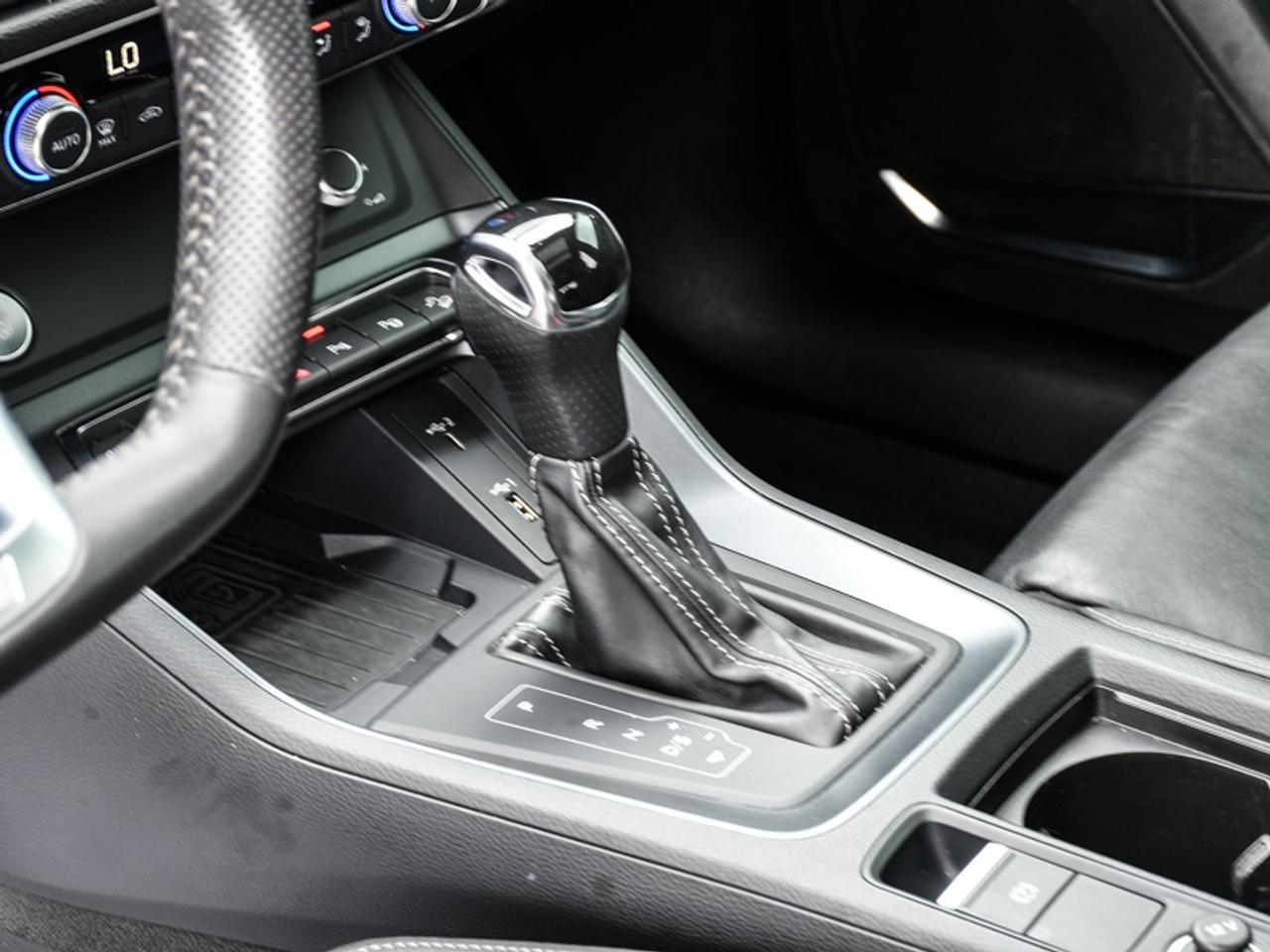 2019 Audi Q3 Technik 45 TFSI quattro   Leather   Roof   Navi   Alloys Photo