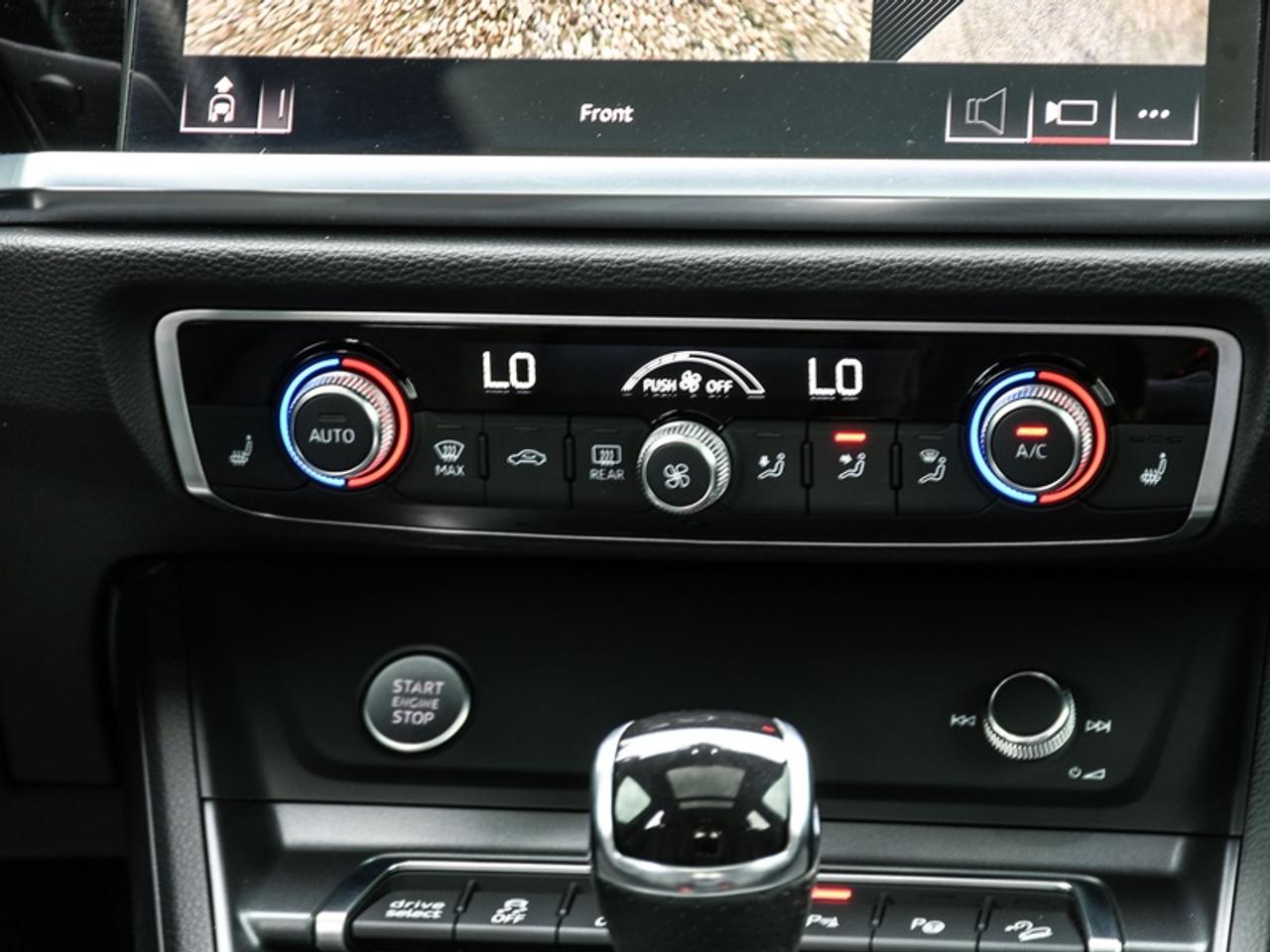 2019 Audi Q3 Technik 45 TFSI quattro   Leather   Roof   Navi   Alloys Photo