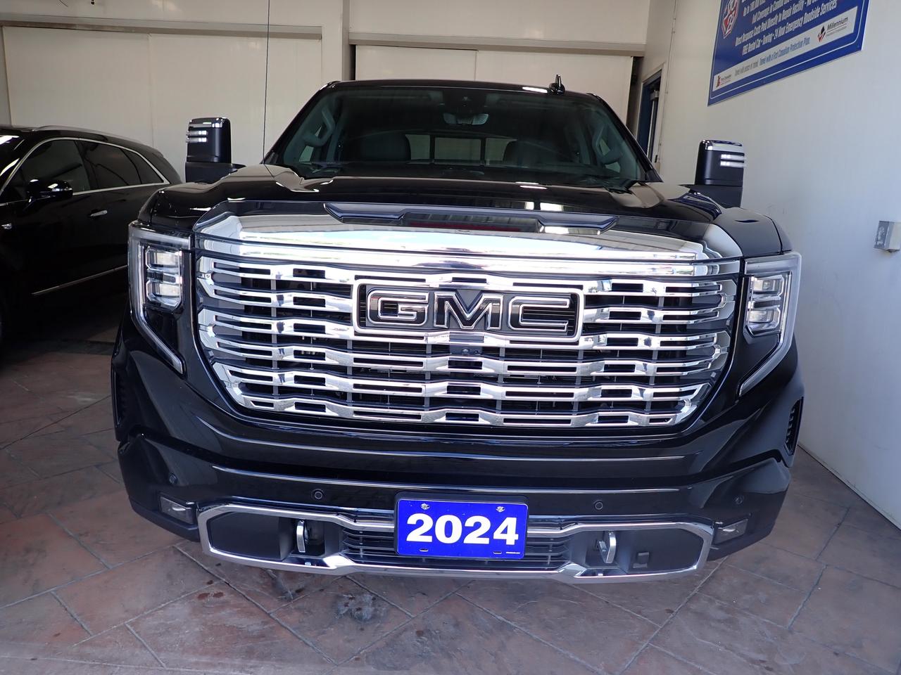 2024 GMC Sierra 1500 Denali 4WD CREW CAB *DIESEL* LEATHER SUNROOF LEATHER Photo