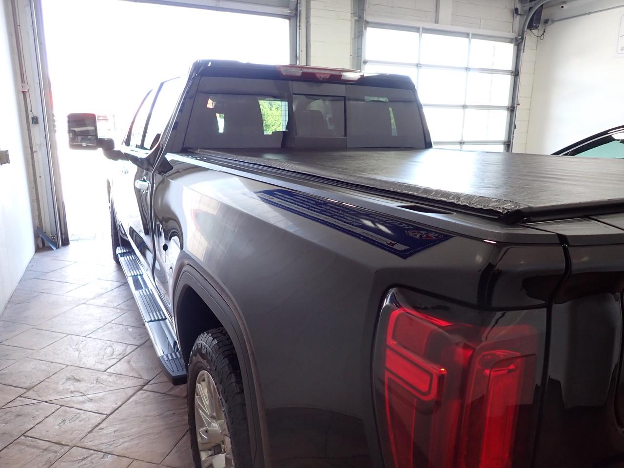 2024 GMC Sierra 1500 Denali 4WD CREW CAB *DIESEL* LEATHER SUNROOF LEATHER Photo