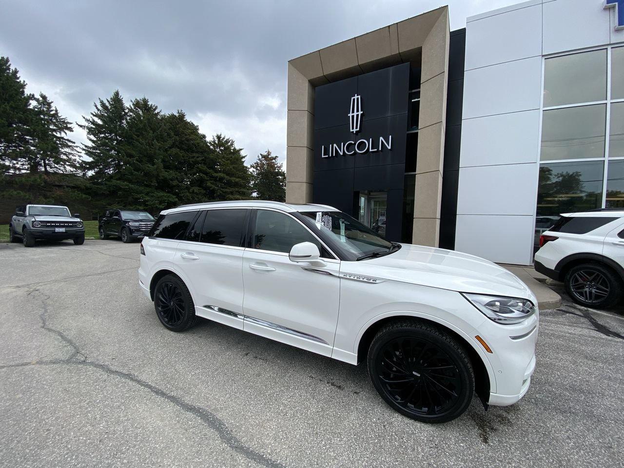 2022 Lincoln Aviator Reserve Photo