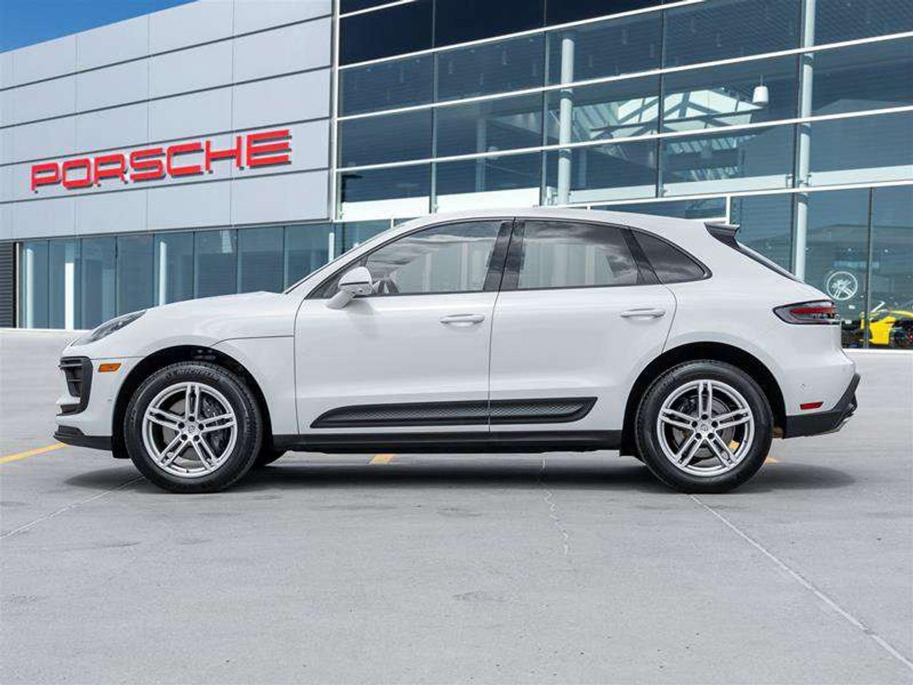 2024 Porsche Macan AWD Premium Pkg Plus Sport Chrono Pkg Steel spring suspension with Porsche Active Suspension Managem Photo2