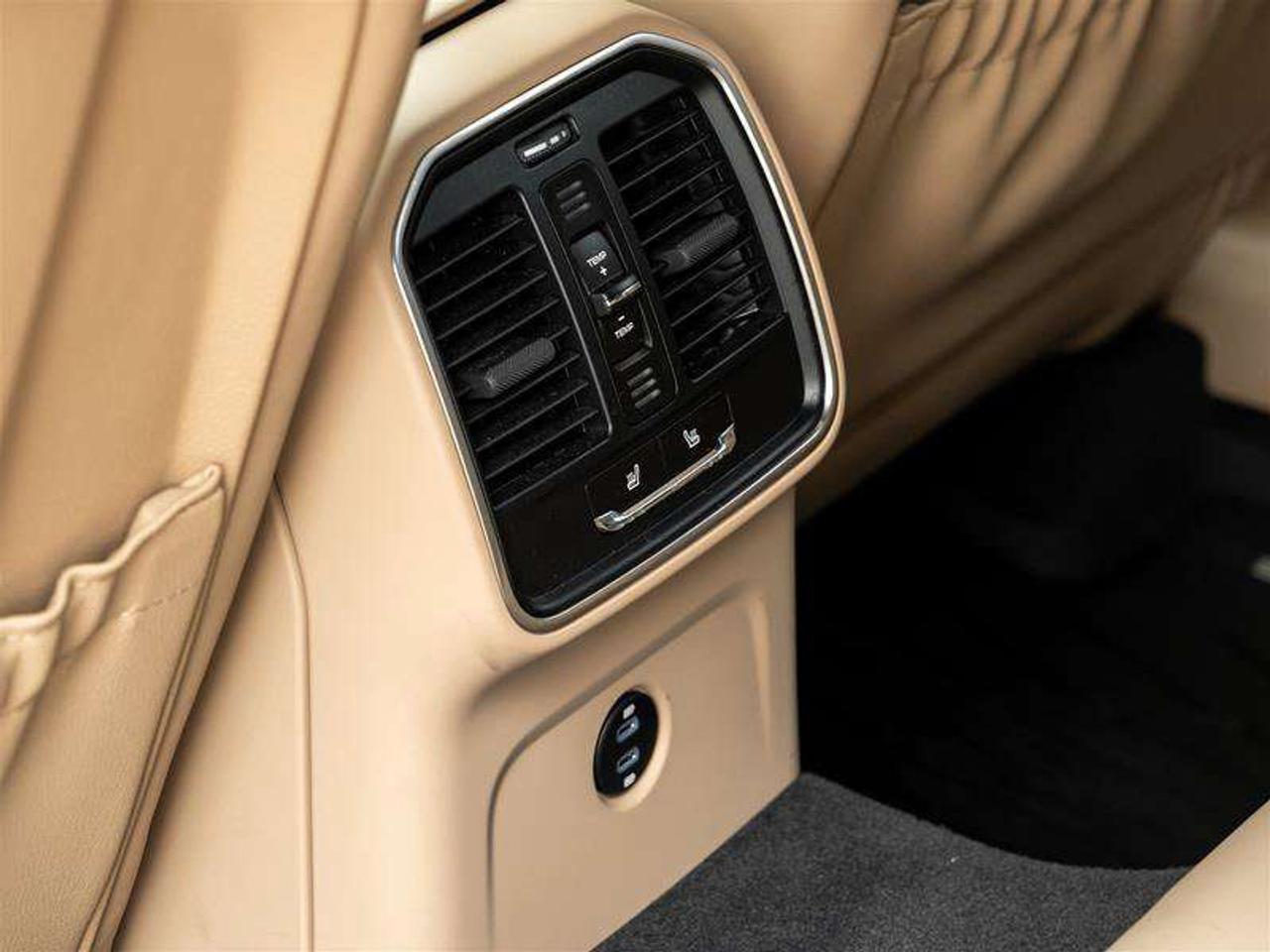 2024 Porsche Macan AWD Premium Pkg Plus Sport Chrono Pkg Steel spring suspension with Porsche Active Suspension Managem Photo