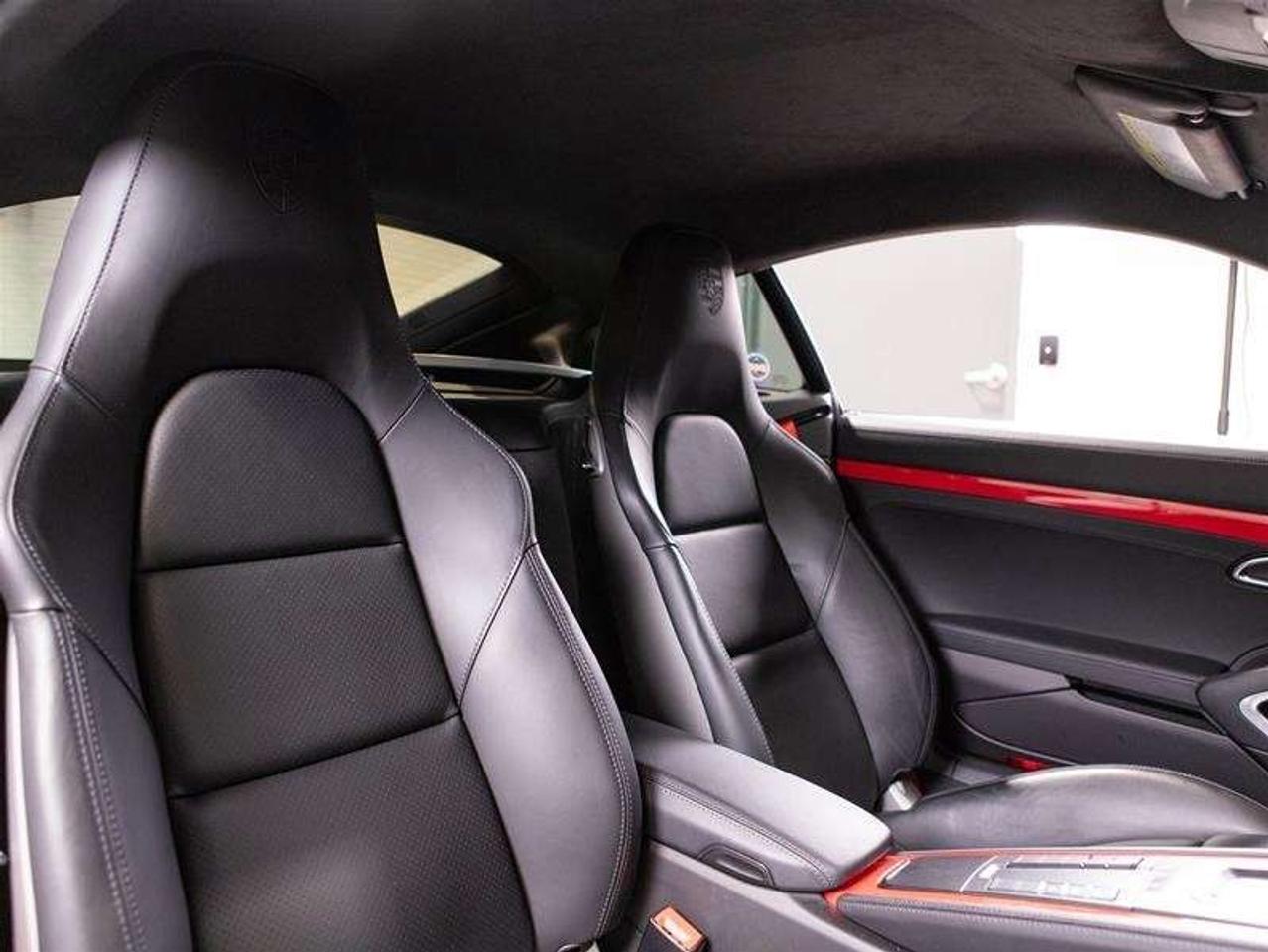 2021 Porsche 718 Cayman GTS 4.0 Coupe Photo