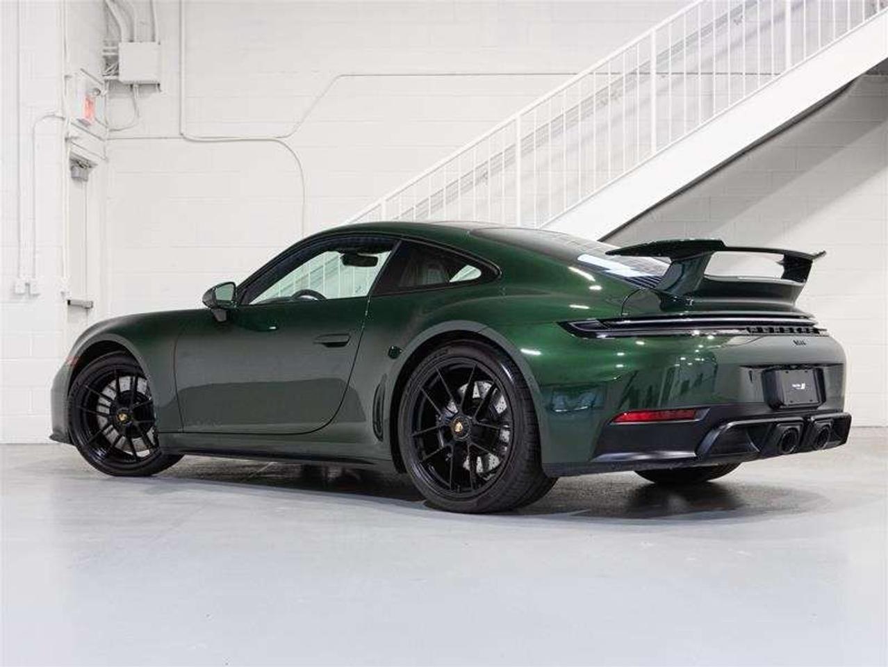 2026 Porsche 911 Carrera GTS Coupe Photo