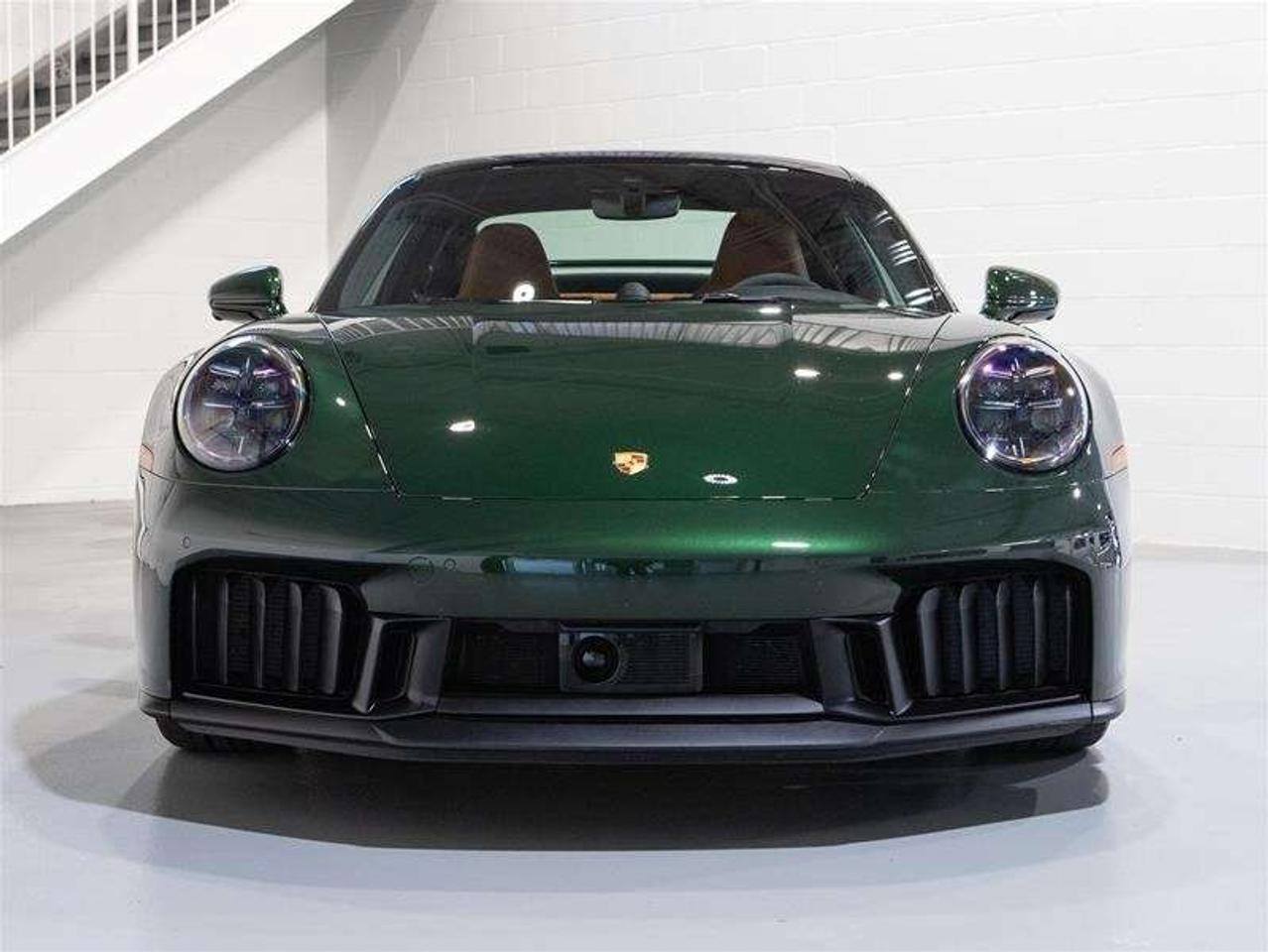 2026 Porsche 911 Carrera GTS Coupe Photo