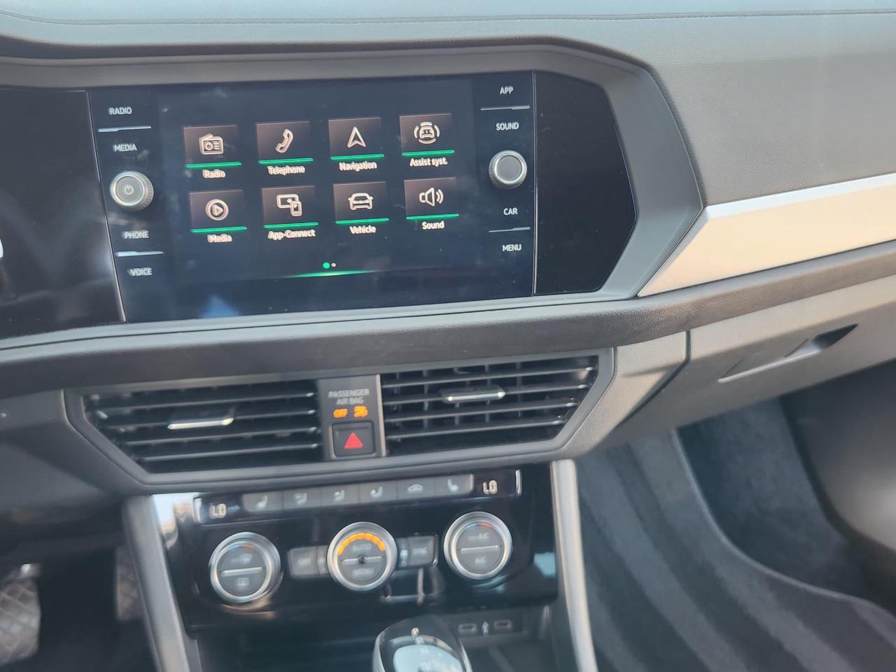 2022 Volkswagen Jetta Comfortline (A8) 4dr Sedan Photo