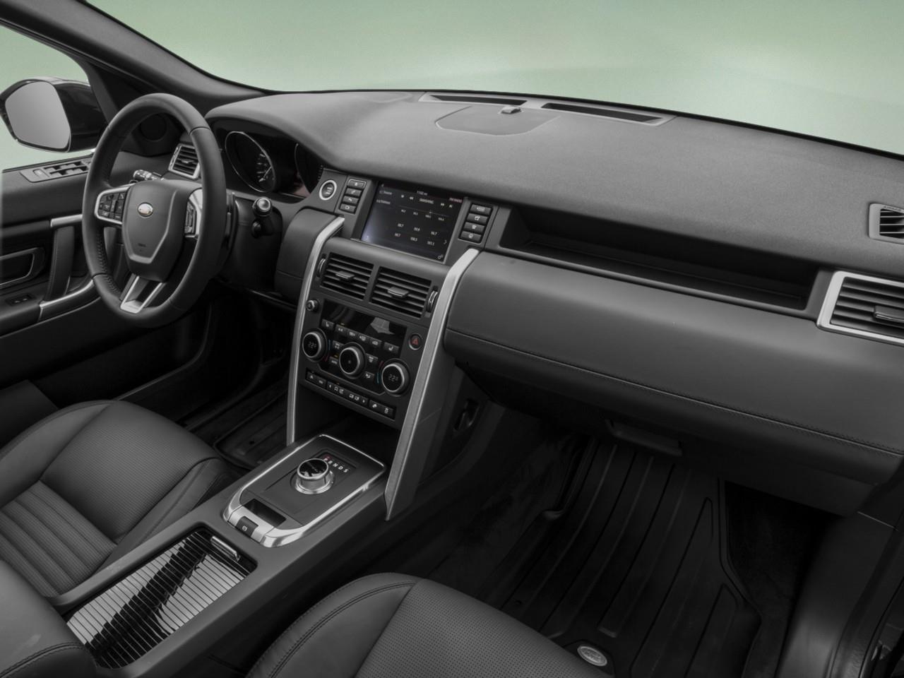 2016 Land Rover Discovery Sport HSE LUXURY 4dr All-Wheel Drive Photo
