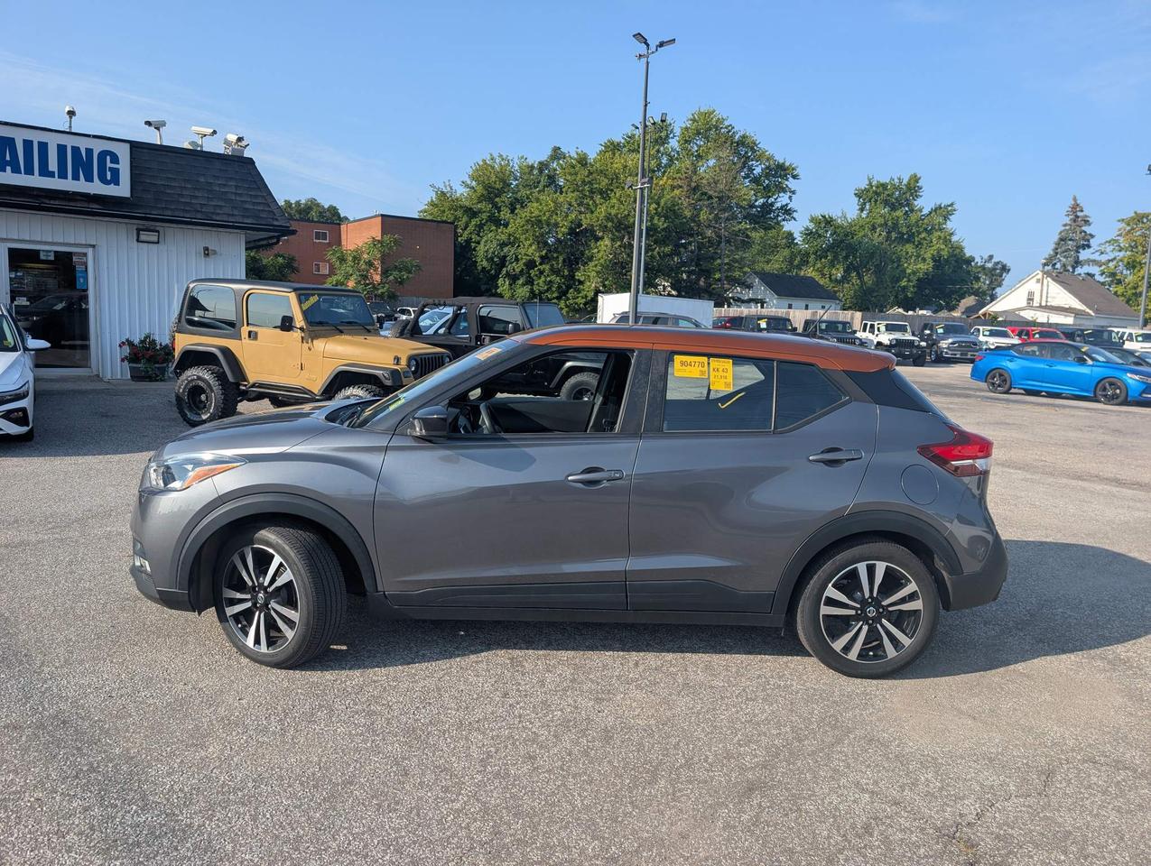 2020 Nissan Kicks SV (CVT) 4dr Front-Wheel Drive Photo