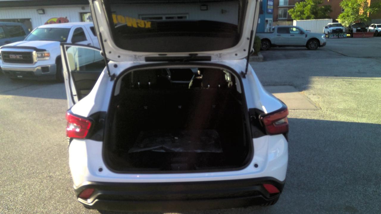 2024 Chevrolet Trax LS 4dr Front-Wheel Drive Photo