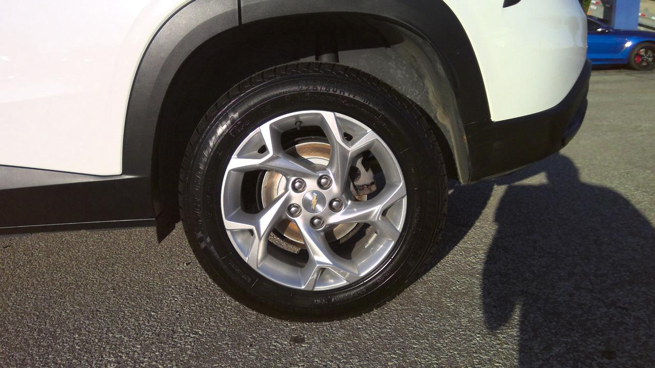 2024 Chevrolet Trax LS 4dr Front-Wheel Drive Photo