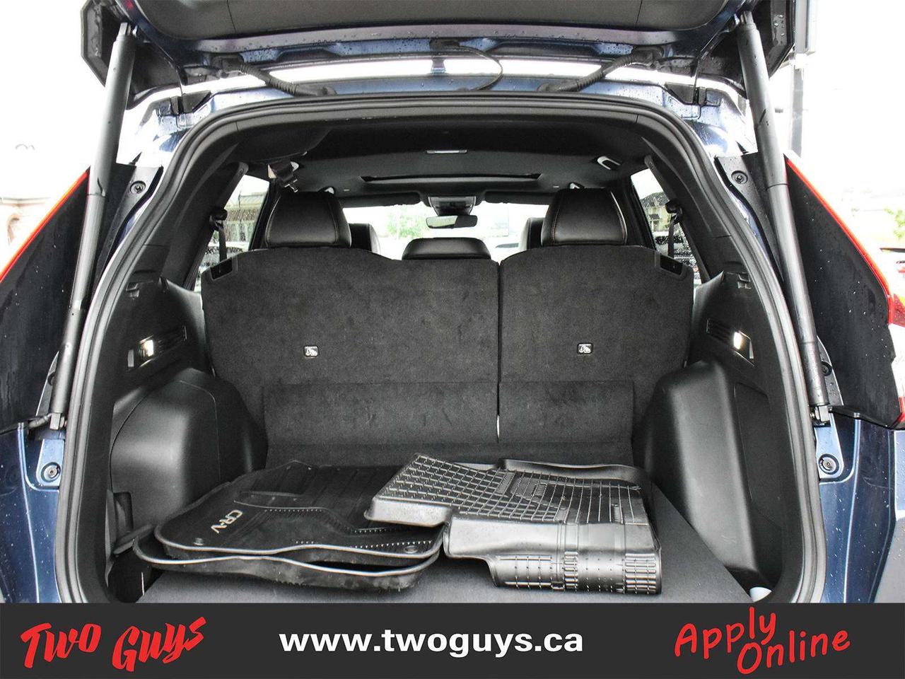 2025 Honda CR-V Hybrid Sport Touring AWD Leather Sunroof Nav Photo