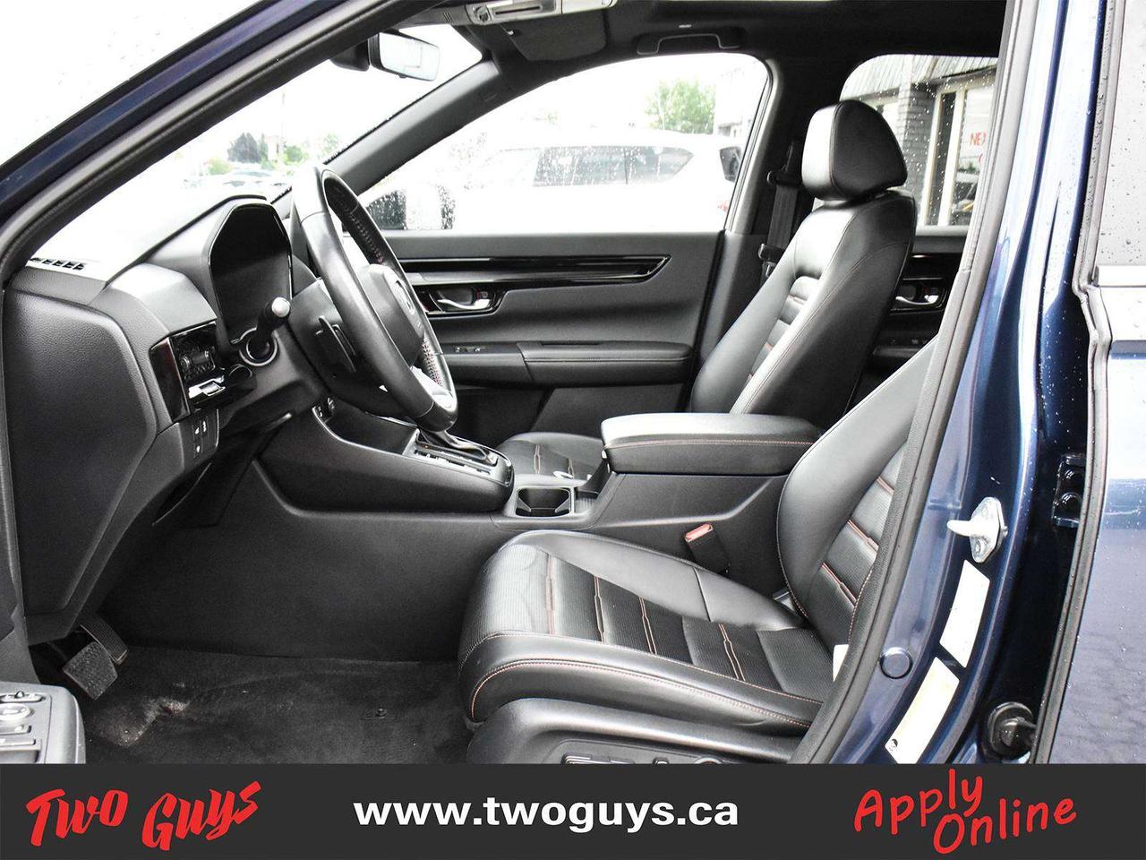 2025 Honda CR-V Hybrid Sport Touring AWD Leather Sunroof Nav Photo