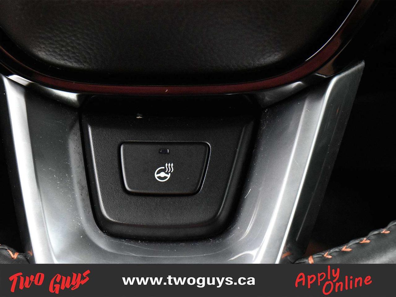 2025 Honda CR-V Hybrid Sport Touring AWD Leather Sunroof Nav Photo