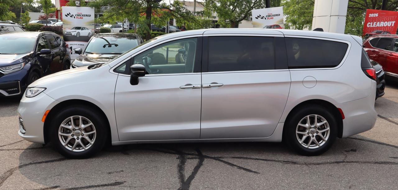 2024 Chrysler Pacifica Touring-L Front-Wheel Drive Passenger Van Photo