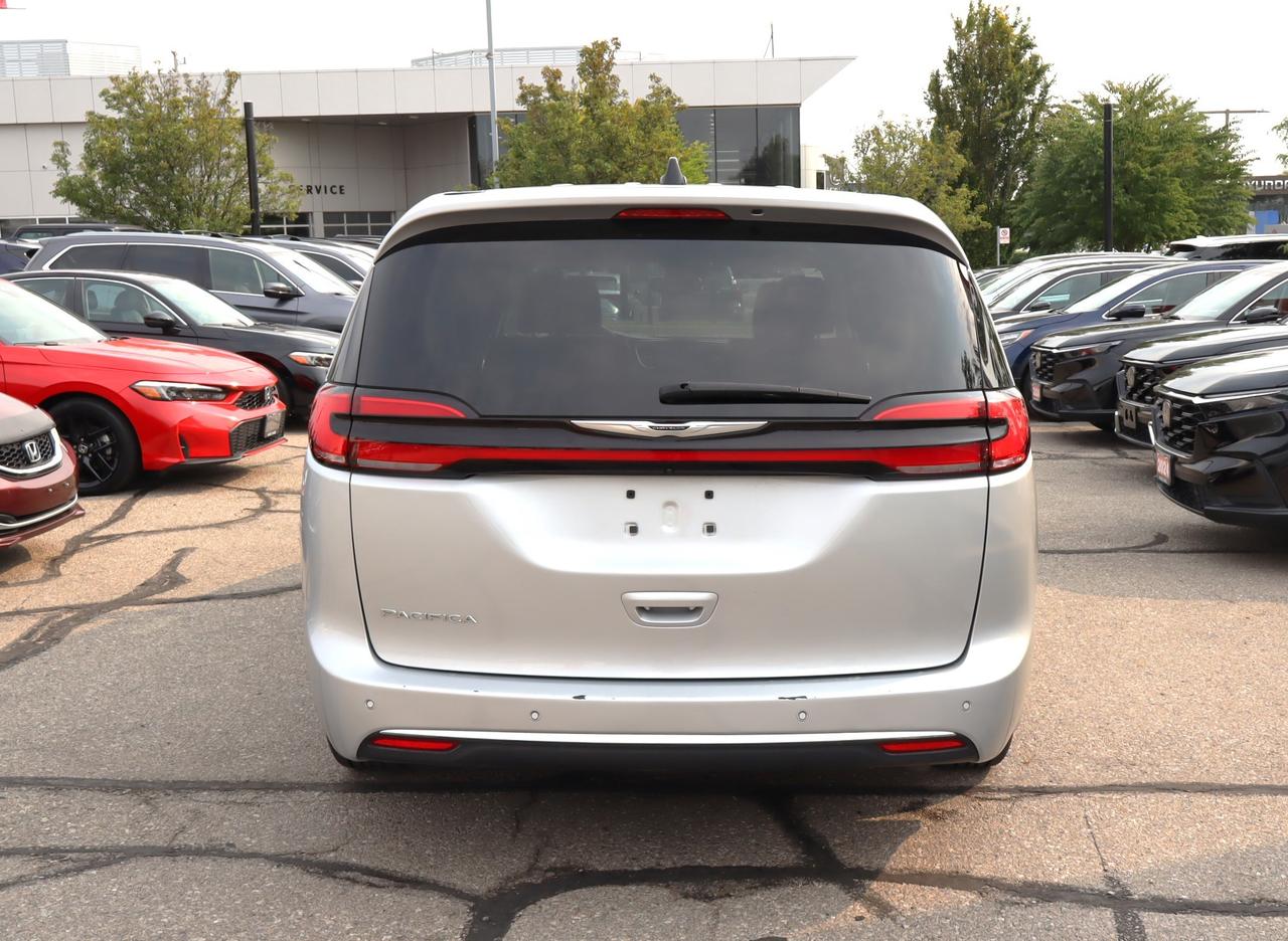 2024 Chrysler Pacifica Touring-L Front-Wheel Drive Passenger Van Photo