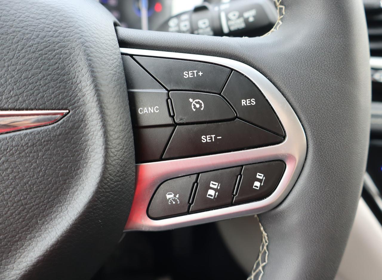 2024 Chrysler Pacifica Touring-L Front-Wheel Drive Passenger Van Photo