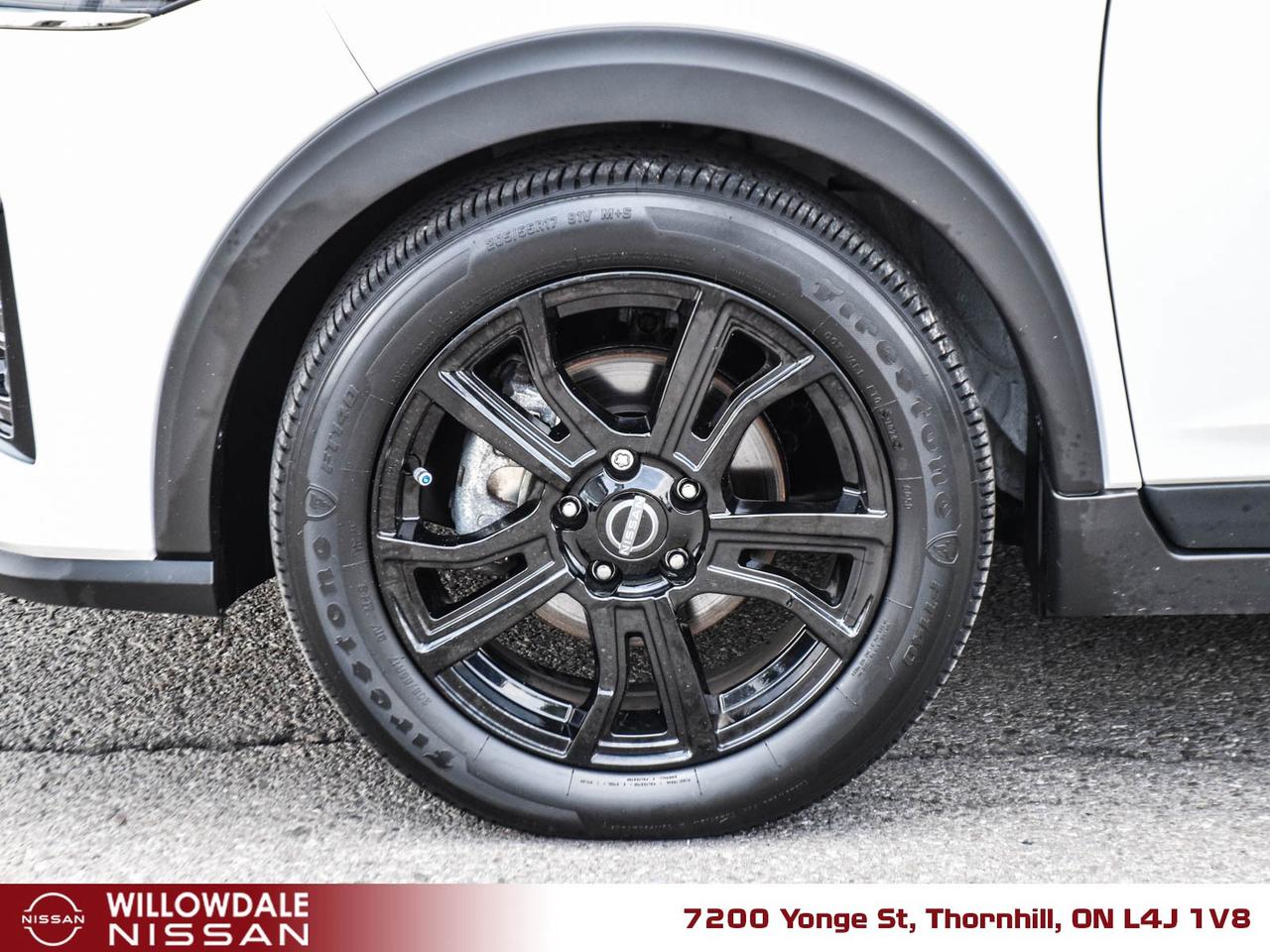 2024 Nissan Kicks SR 4dr Front-Wheel Drive Photo3