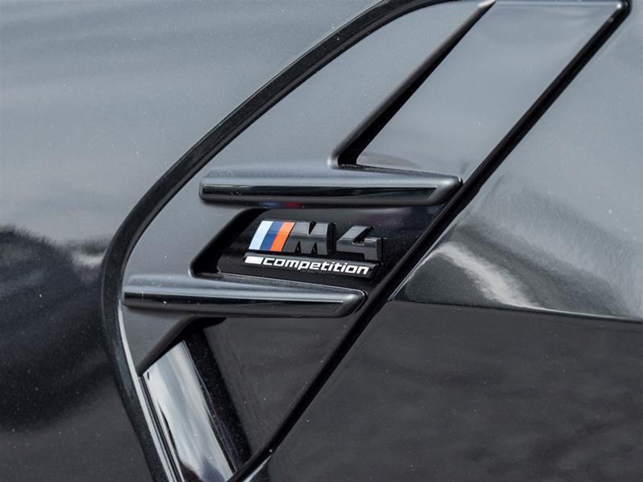 2027 BMW M4 Competition 2dr All-Wheel Drive Cabriolet Photo