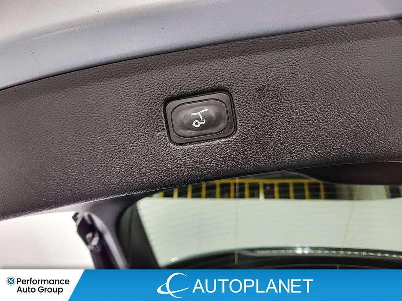 2024 Ford Edge SEL AWD, Back Up Cam, Apple CarPlay! Photo