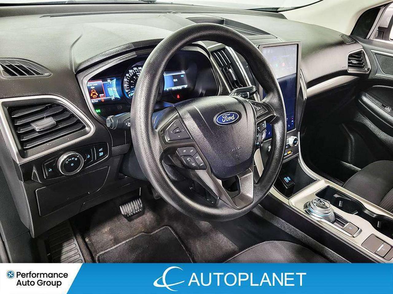 2024 Ford Edge SEL AWD, Back Up Cam, Apple CarPlay! Photo