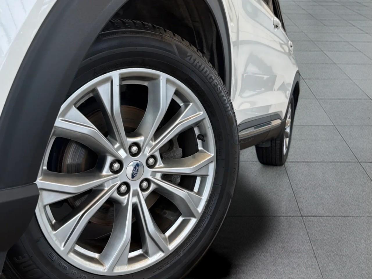 2020 Ford Explorer XLT 4DR 4X4 Photo5