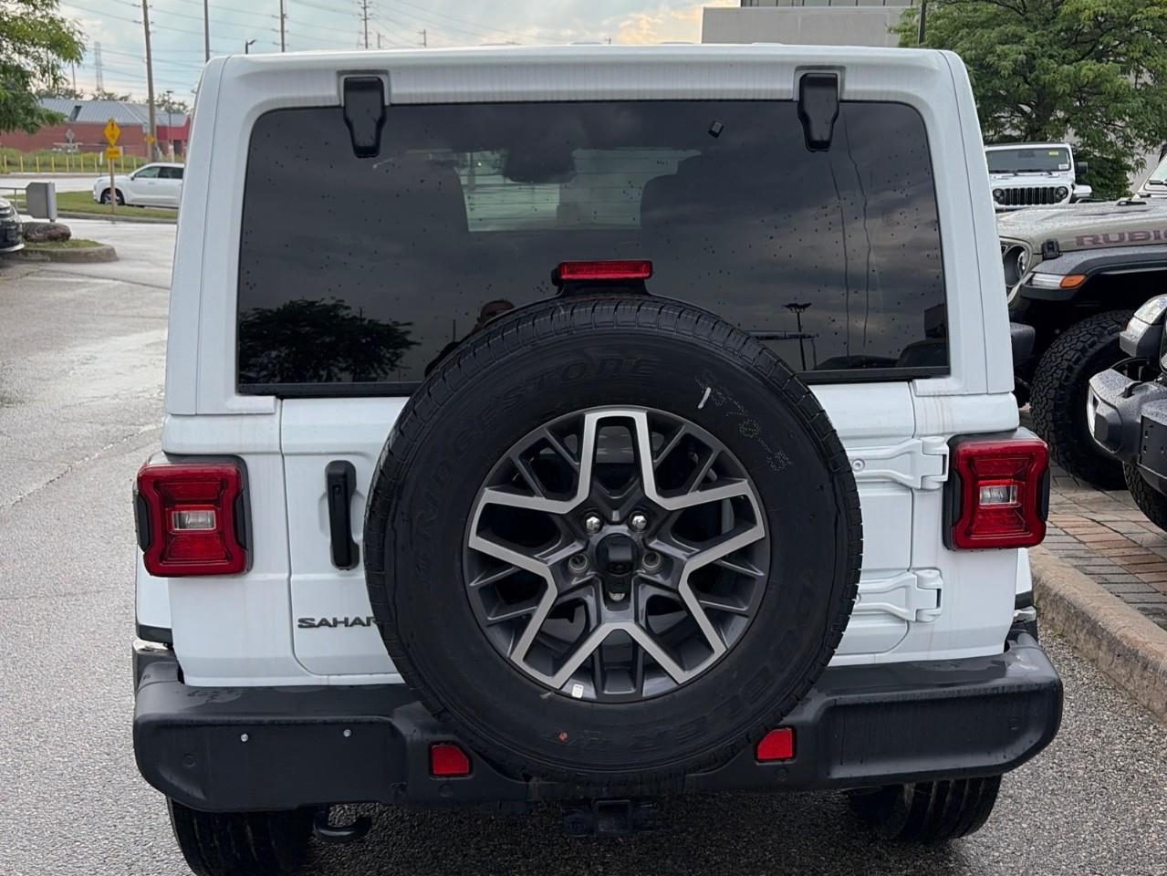 2026 Jeep Wrangler SAHARA 4DR 4X4 Photo