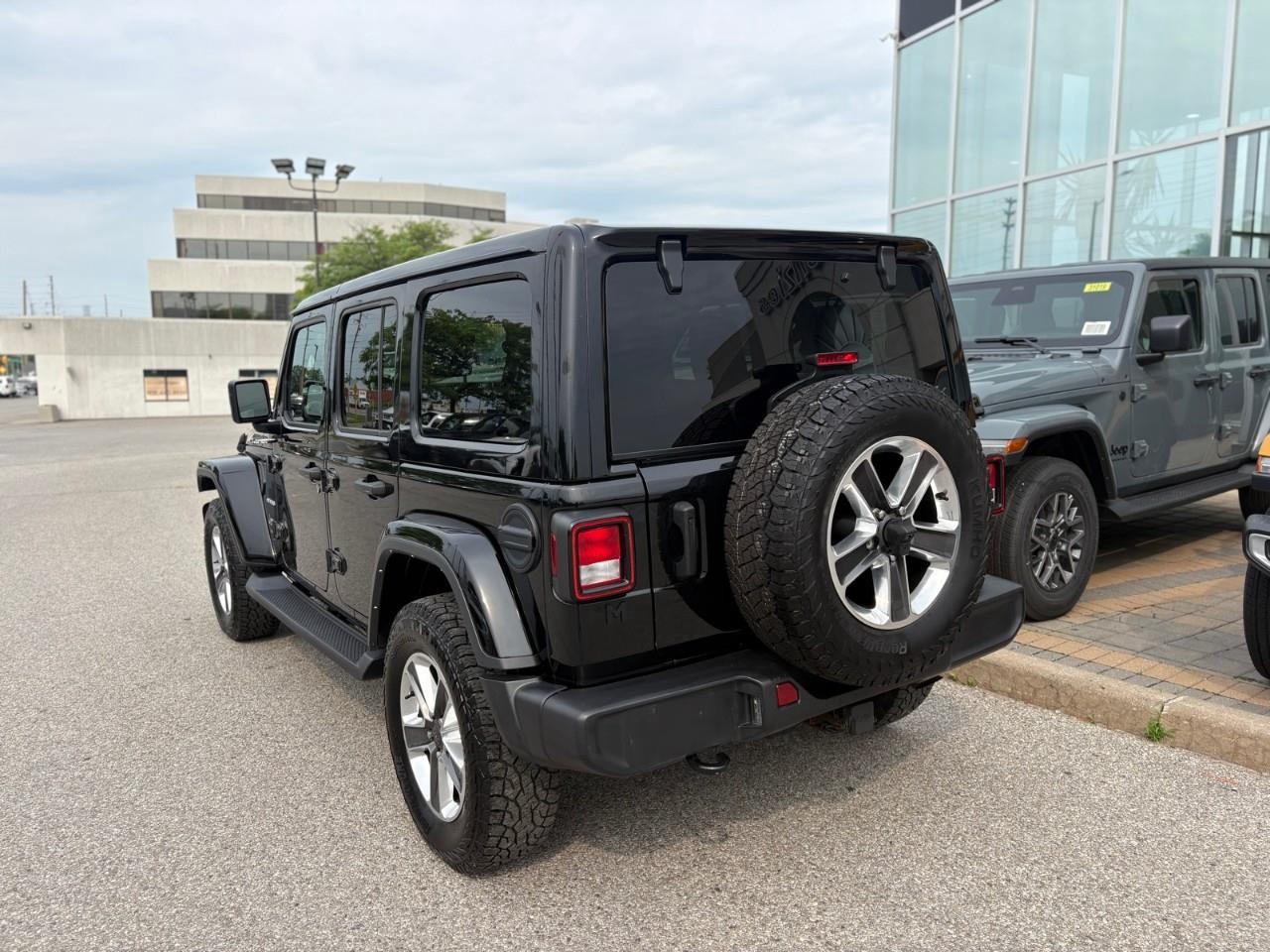2021 Jeep WRANGLER UNLIMITED Sahara 4dr 4x4 Photo