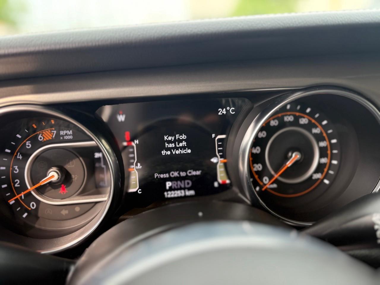 2021 Jeep WRANGLER UNLIMITED Sahara 4dr 4x4 Photo