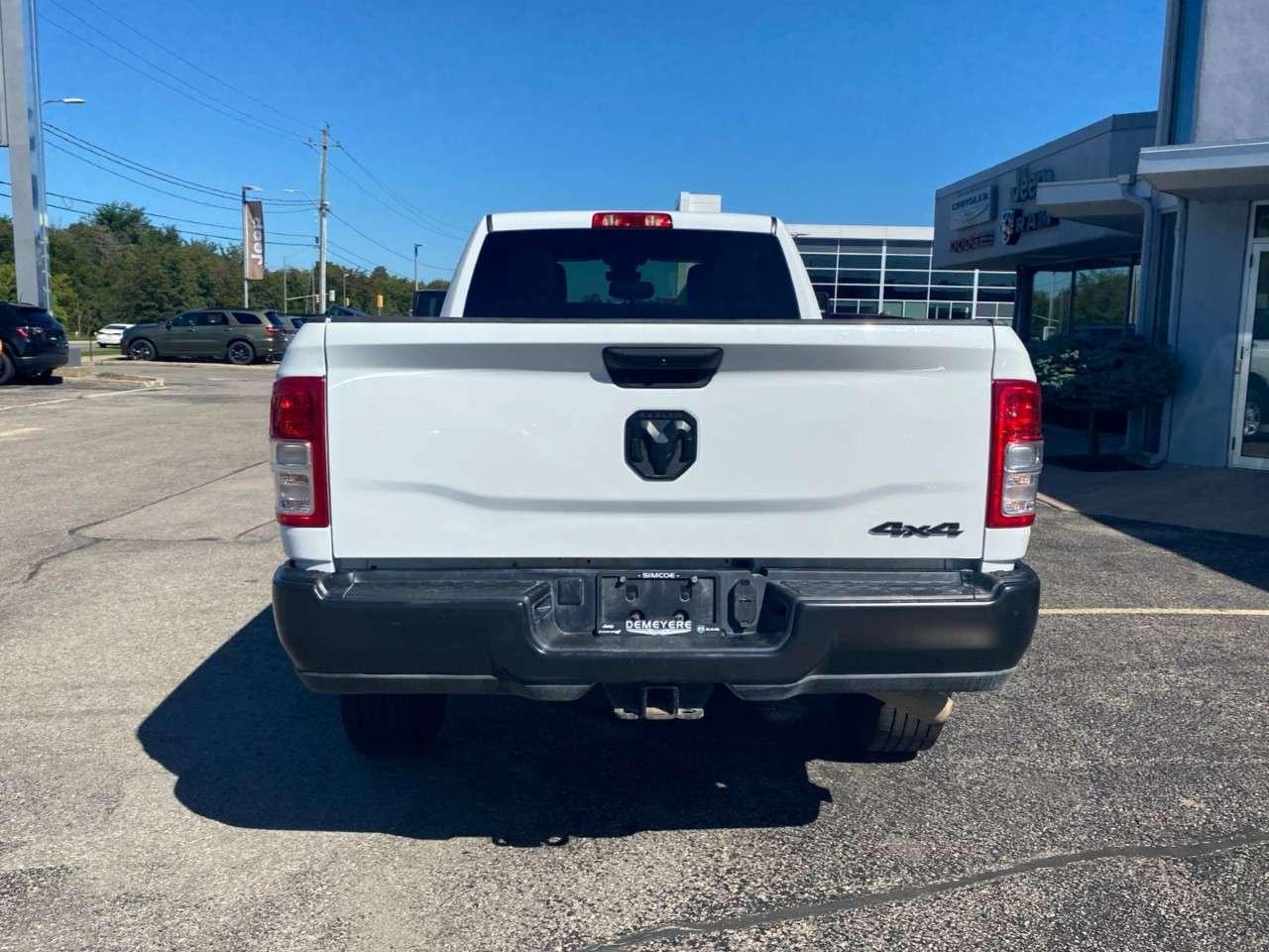 2024 RAM 3500 Tradesman 4x4 Crew Cab 8' Box Photo