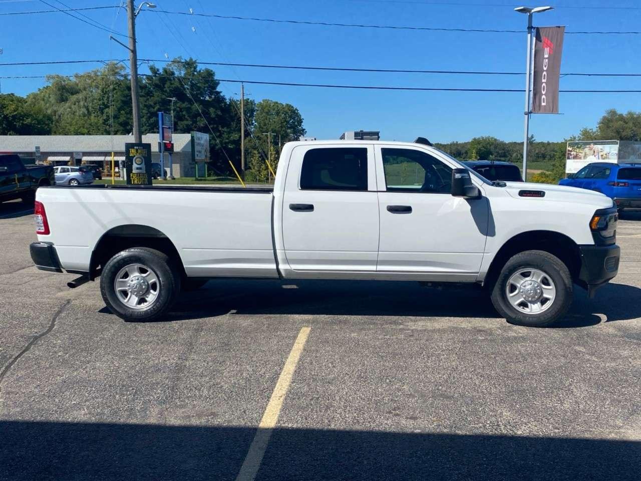 2024 RAM 3500 Tradesman 4x4 Crew Cab 8' Box Photo