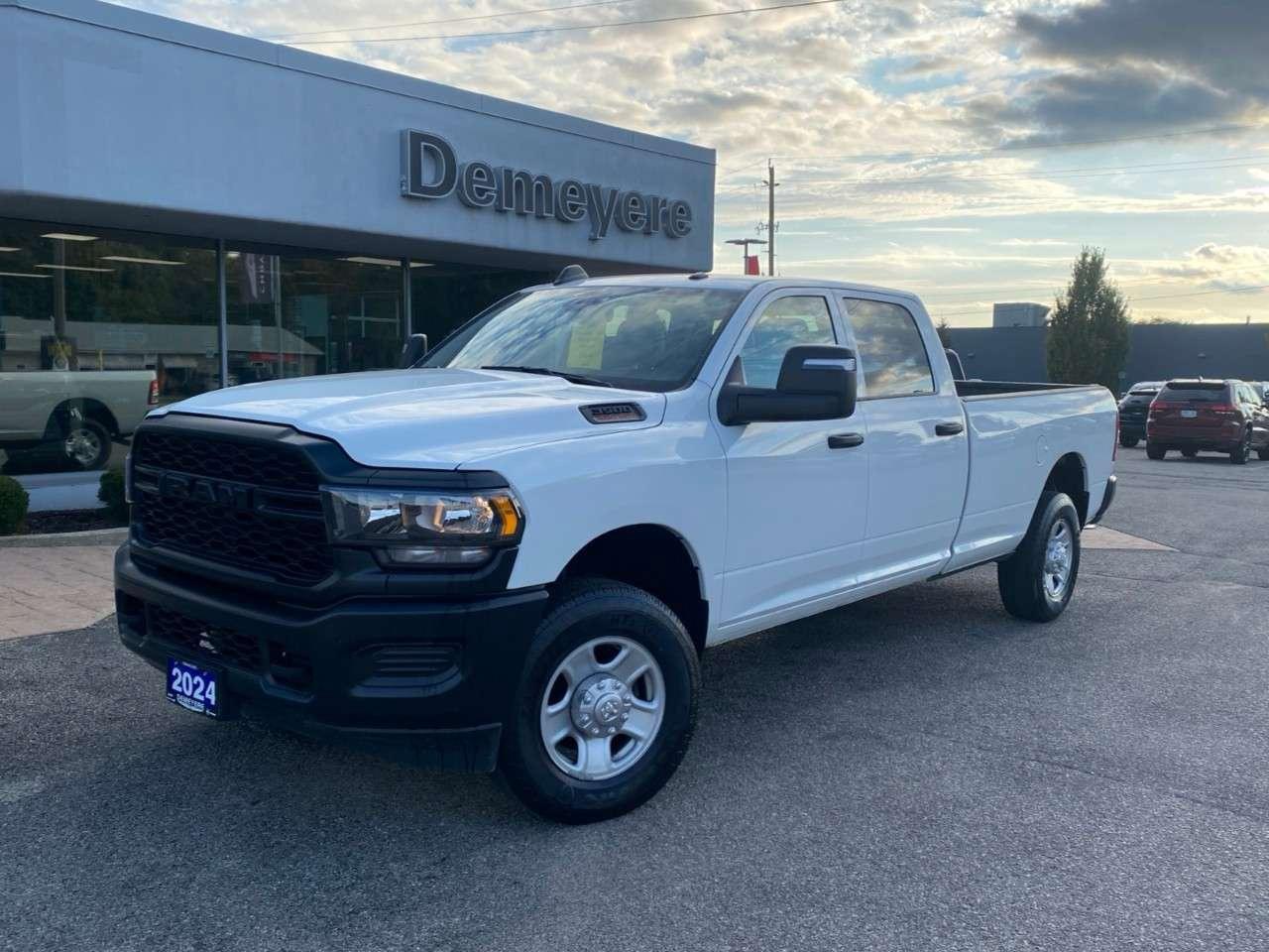 2024 RAM 3500 Tradesman 4x4 Crew Cab 8' Box Photo
