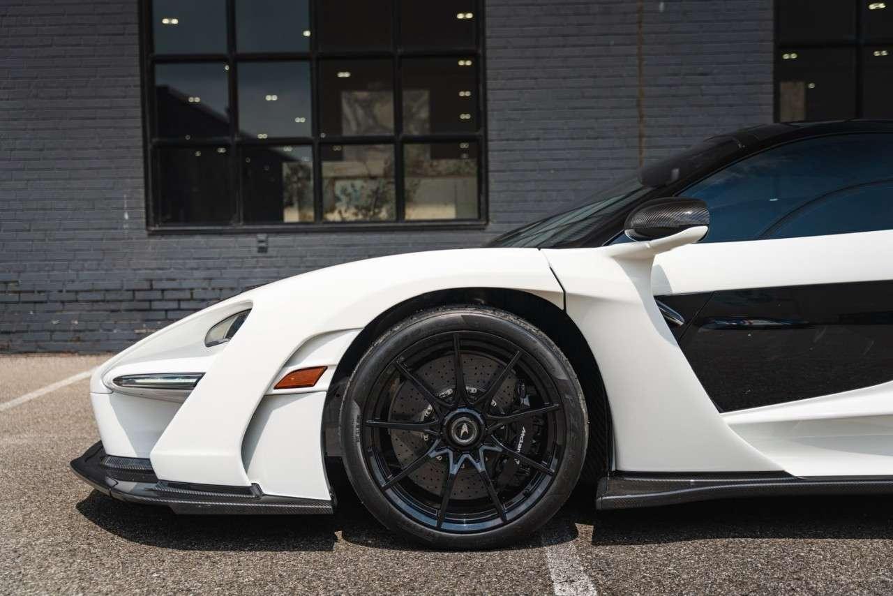 2019 McLaren SENNA  Photo