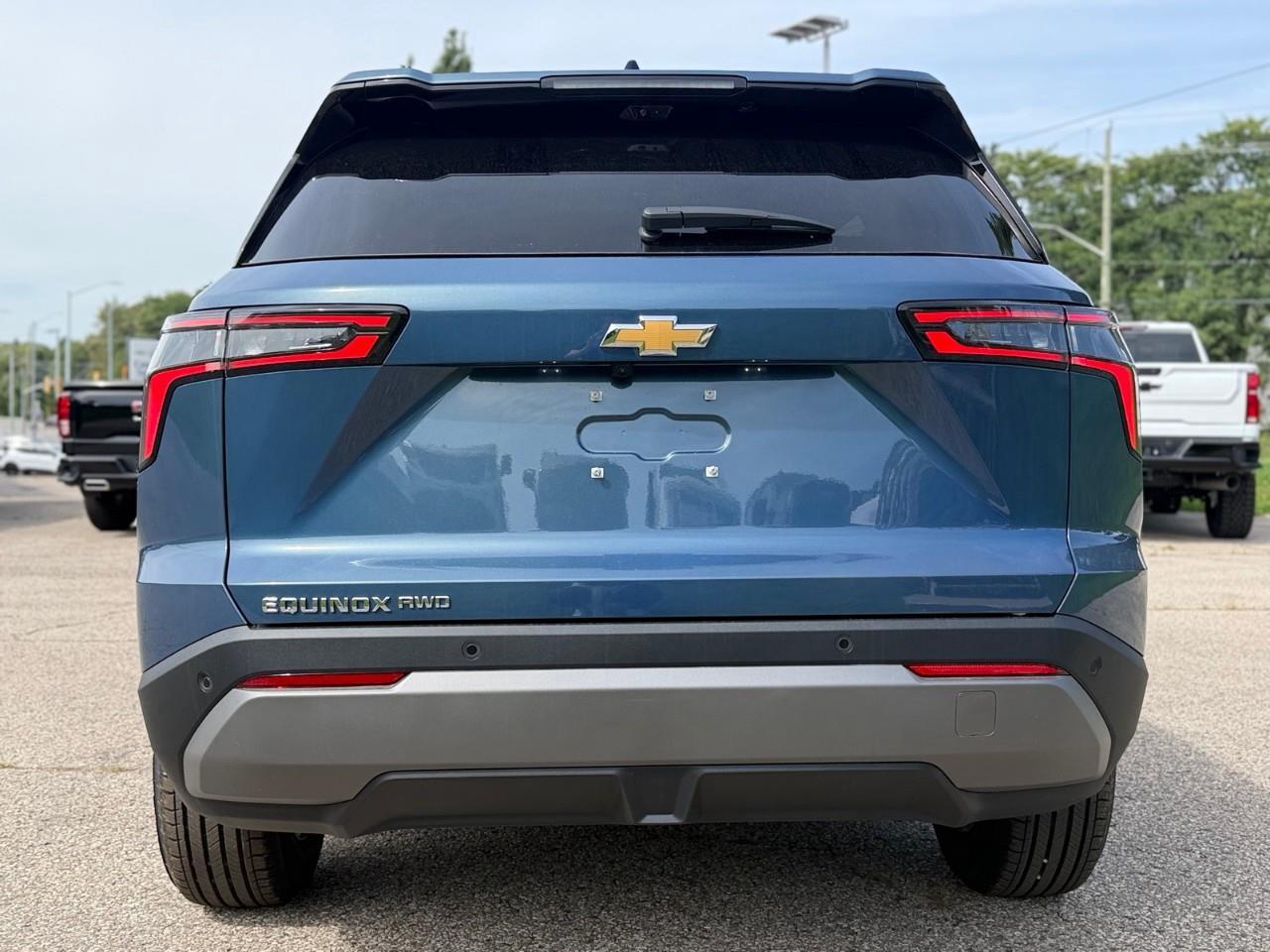 2027 Chevrolet Equinox LT 4dr All-Wheel Drive Photo
