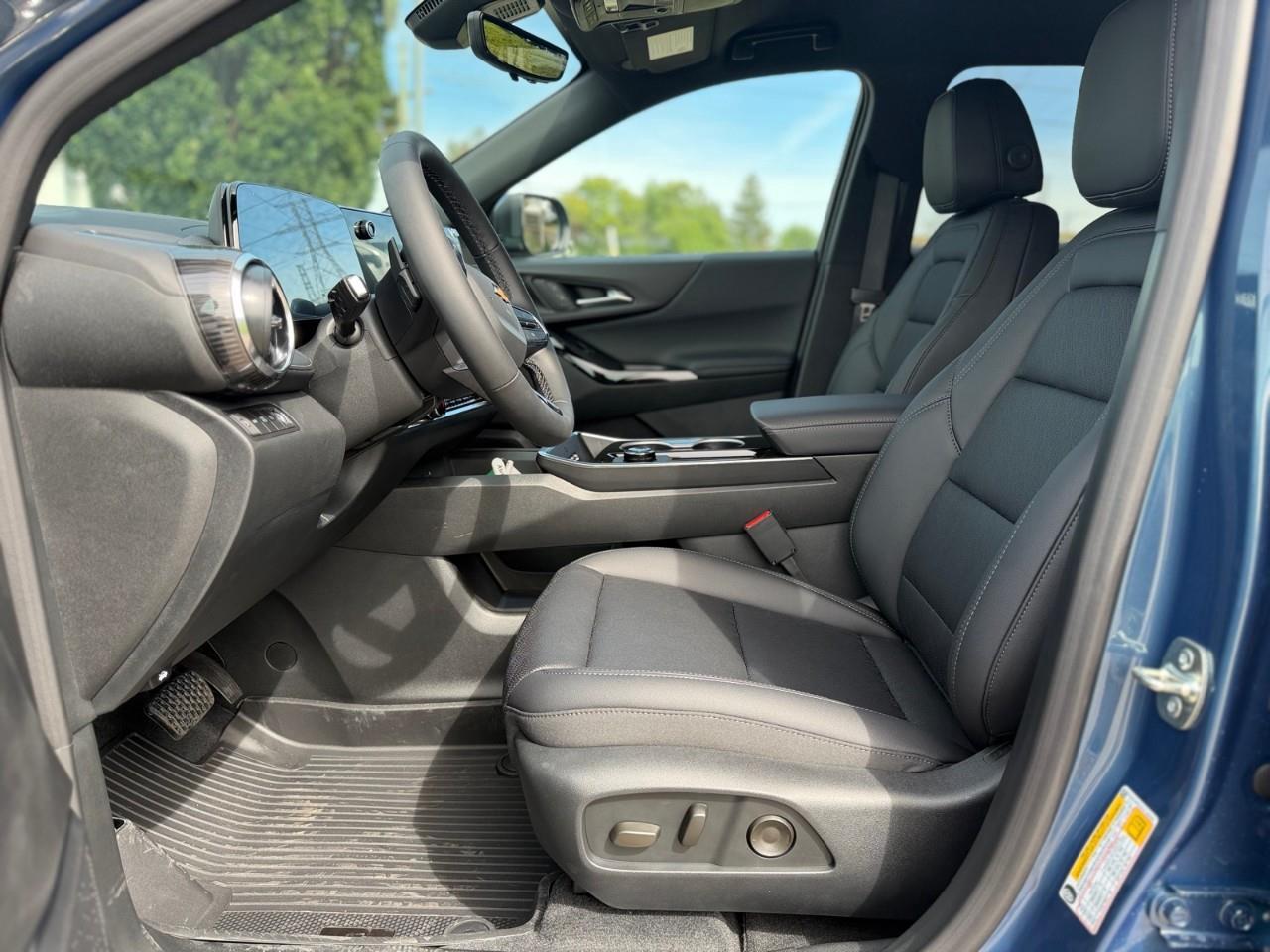 2027 Chevrolet Equinox LT 4dr All-Wheel Drive Photo