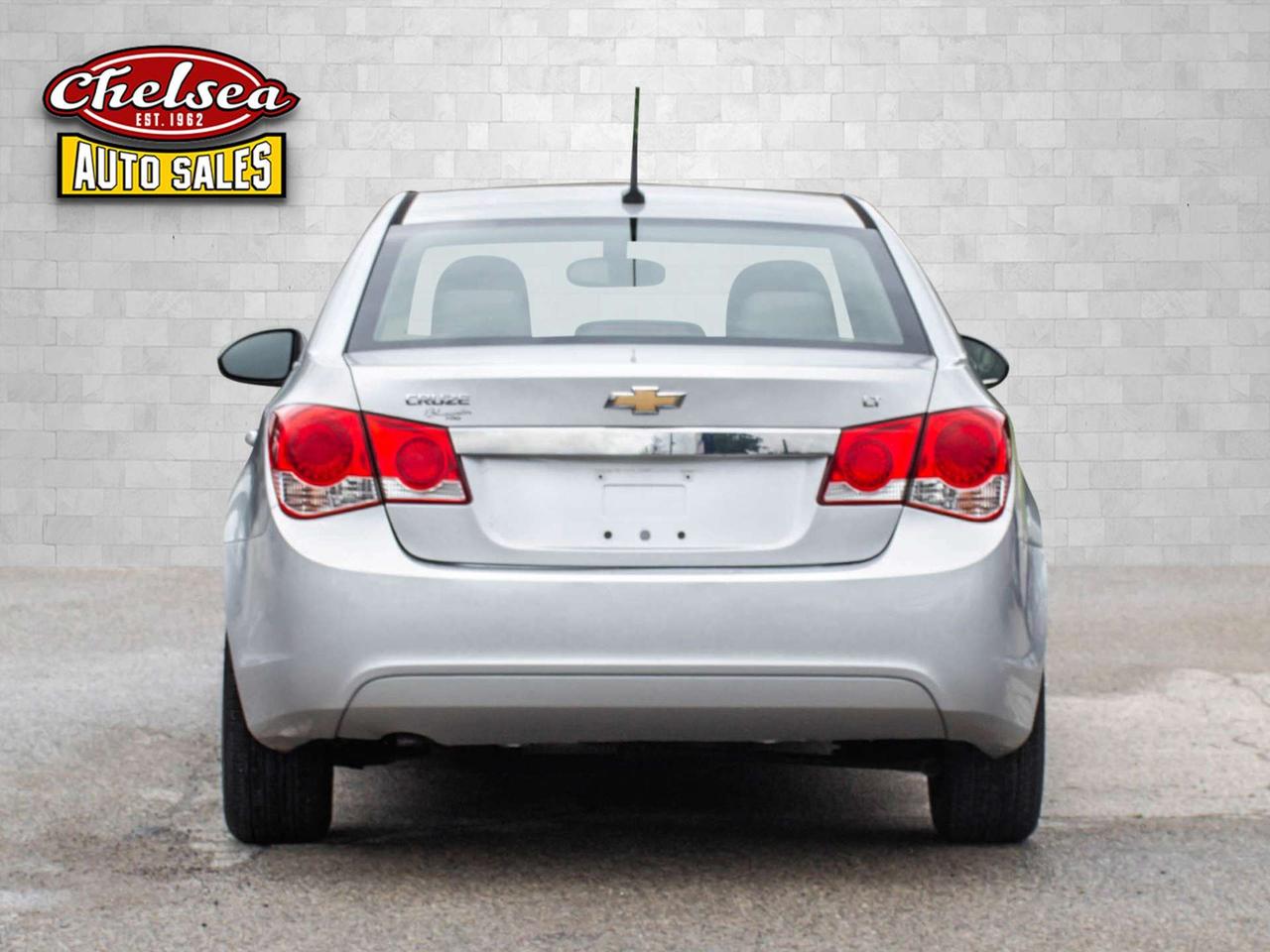 2011 Chevrolet Cruze 1LT Photo